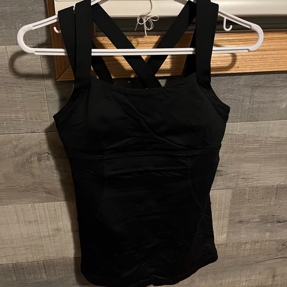 Lululemon yoga top